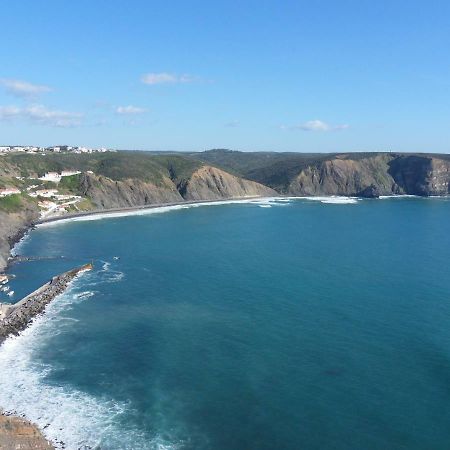 Moradia Vale Da Telha Villa Aljezur Kültér fotó