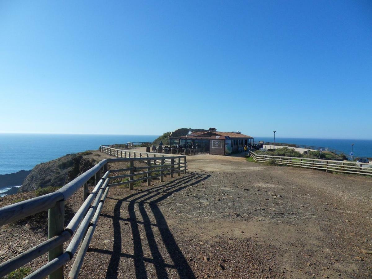 Moradia Vale Da Telha Villa Aljezur Kültér fotó